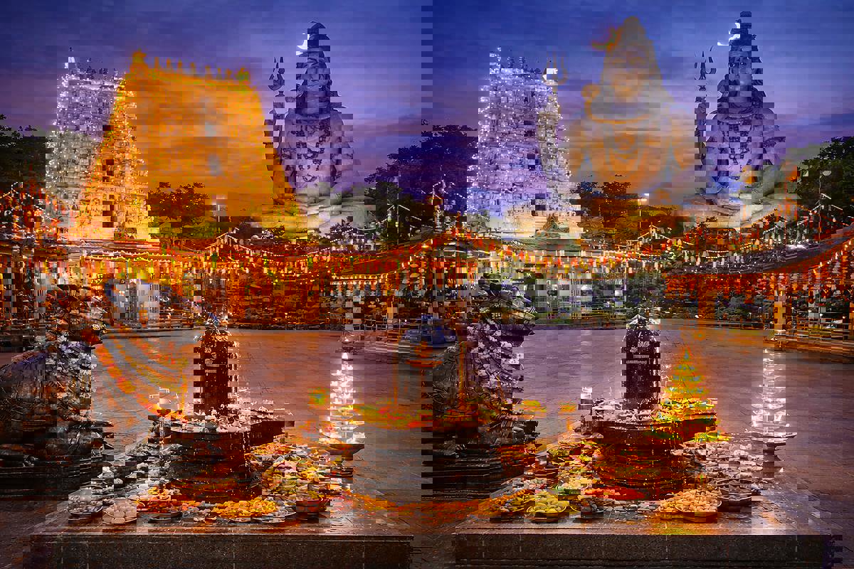 Mahashivaratri Rush at Shiva Temples